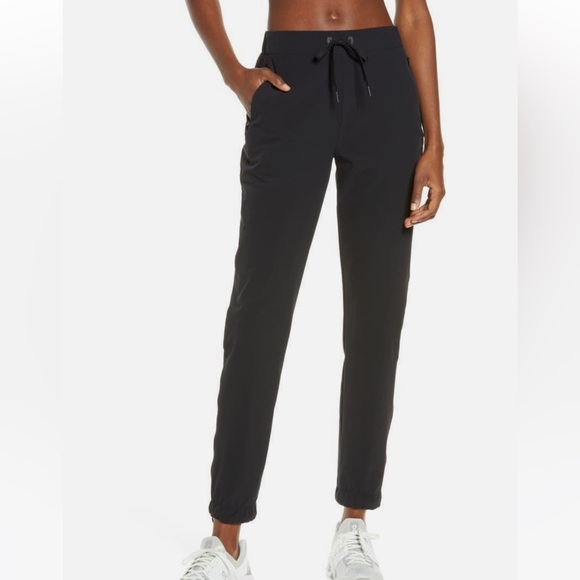 On Running Pants - ON Running Women's Active Pants M, Black, Size Large